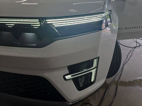 New 2026 Jeep Grand Wagoneer Summit AWD/4WD image 33