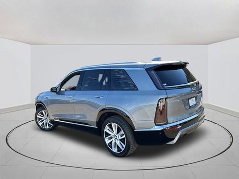 New 2026 Cadillac Vistiq Luxury AWD/4WD image 3