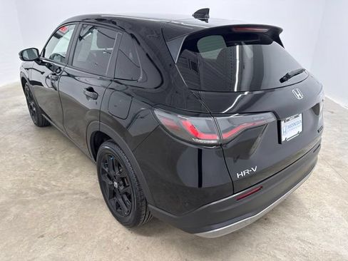 Used 2025 Honda HR-V Sport image 7