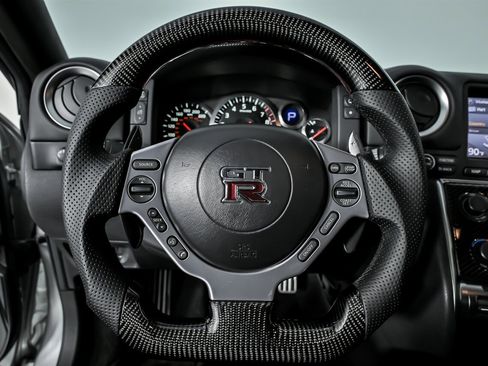 Used 2009 Nissan GT-R Premium image 28