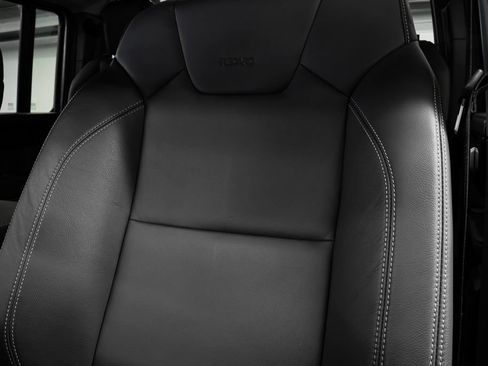 Used 2025 INEOS Grenadier AWD/4WD image 40