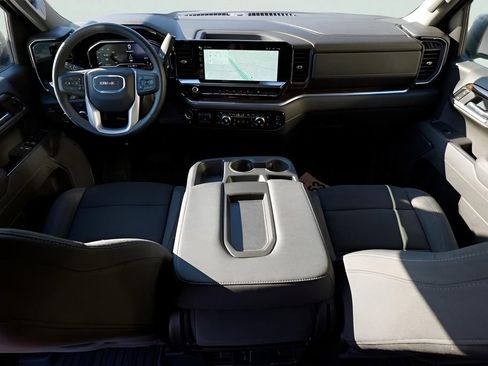 New 2025 GMC Sierra 1500 Elevation image 18