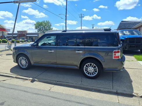 Used 2019 Ford Flex SEL w/ Equipment Group 202A AWD/4WD image 19