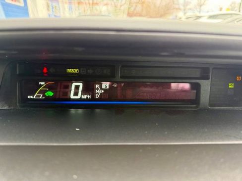 Used 2014 Toyota Prius V Three image 29