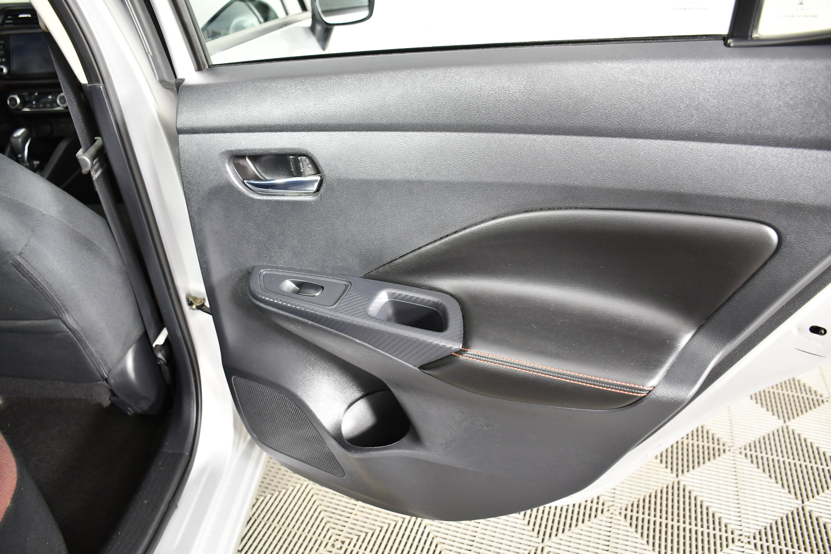 Used 2024 Nissan Versa SR FWD image 39