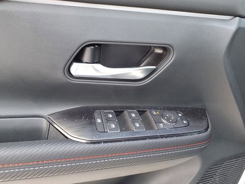 New 2026 Nissan Kicks SR w/ Cold Weather Package image 45