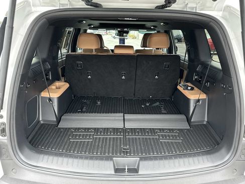 Used 2025 Hyundai Santa Fe Limited FWD image 24