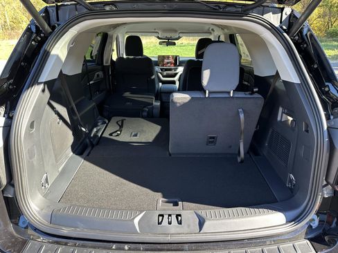 New 2026 Ford Explorer Active image 32