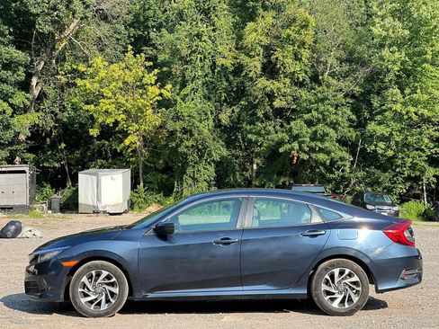 Used 2016 Honda Civic EX image 3