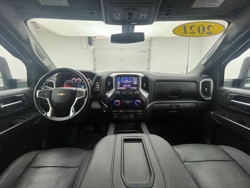 Used 2021 Chevrolet Silverado 2500 LTZ w/ LTZ Plus Package image 2