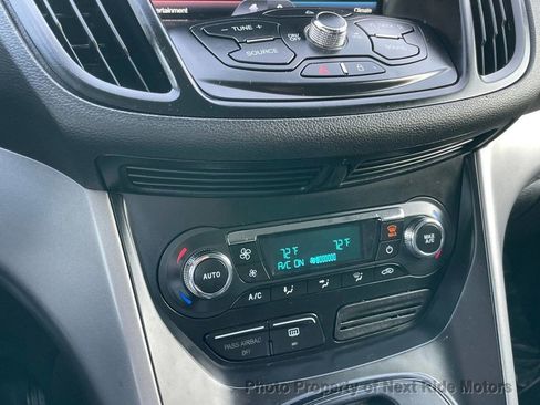 Used 2014 Ford Escape SE w/ SE Chrome Package image 23