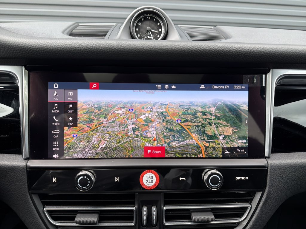 Certified 2026 Porsche Macan AWD/4WD image 20
