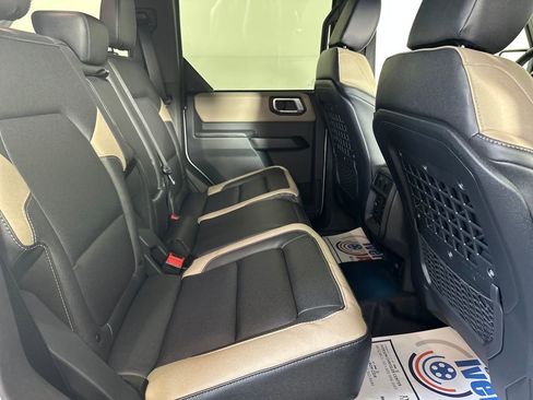 New 2025 Ford Bronco Big Bend w/ Black Diamond Package image 18