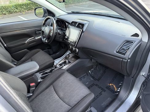 Used 2020 Mitsubishi Outlander Sport Black Edition image 14