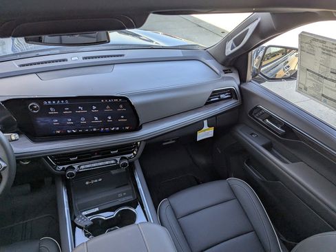 New 2026 Chevrolet Suburban Premier w/ Sun And Tow Package image 21