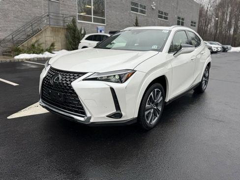 Used 2024 Lexus UX 250h AWD w/ Premium Package image 7
