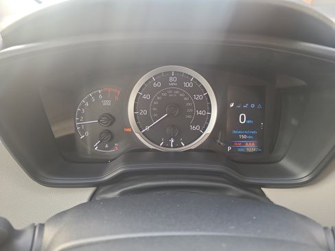 Certified 2021 Toyota Corolla LE image 22