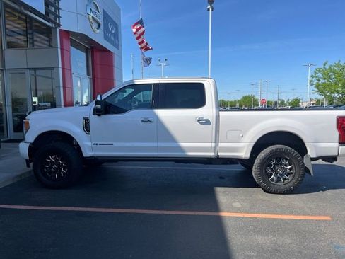 Used 2019 Ford F250 Platinum w/ Platinum Ultimate Package AWD/4WD image 13