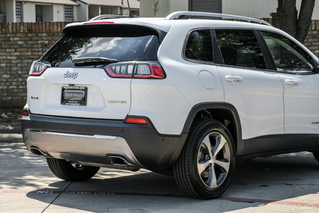 Used 2021 Jeep Cherokee Limited AWD/4WD image 17