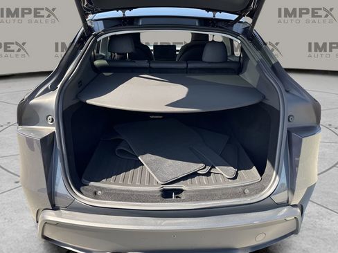 Used 2026 Tesla Model Y Long Range image 31