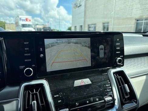 Used 2023 Kia Sorento SX AWD/4WD image 23