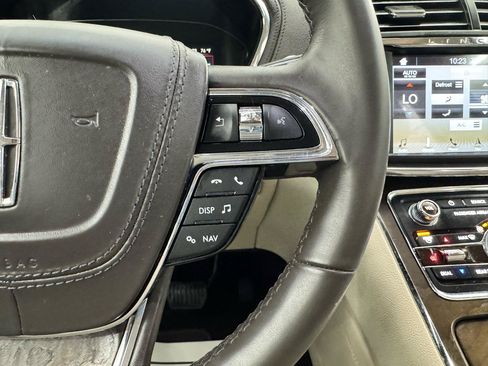 Used 2018 Lincoln Continental Select FWD image 22