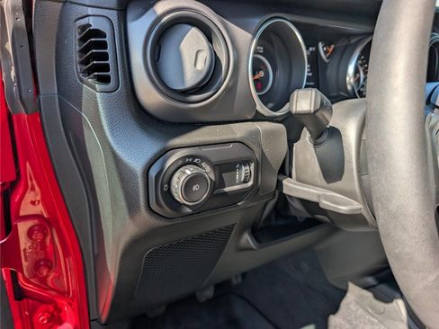 Used 2023 Jeep Wrangler Unlimited Sport AWD/4WD image 20