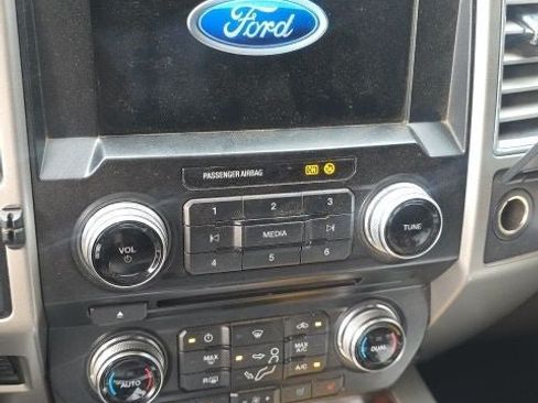 Used 2017 Ford F250 King Ranch w/ King Ranch Ultimate Package AWD/4WD image 12
