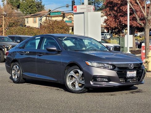 Used 2018 Honda Accord EX-L image 2