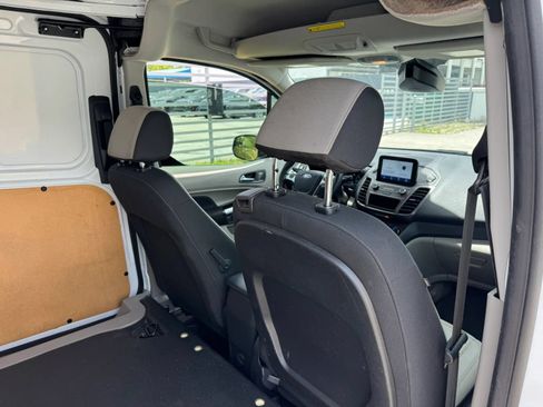 Used 2022 Ford Transit Connect XLT FWD image 12