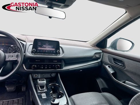 Used 2021 Nissan Rogue S image 29