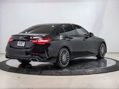 Used 2024 Mercedes-Benz C 300 Sedan image 4