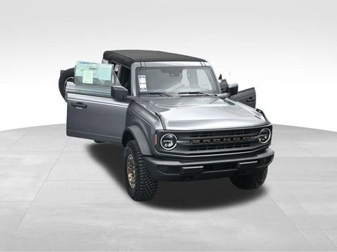 New 2025 Ford Bronco 4-Door image 43