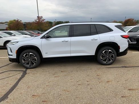 New 2026 Buick Enclave Sport Touring w/ Power Package image 7