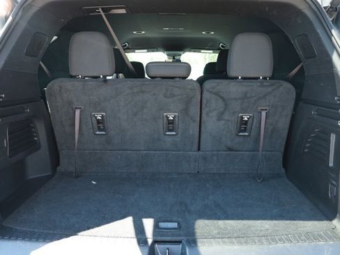 Used 2024 Chevrolet Traverse LT FWD image 10