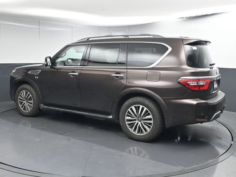 Used 2021 Nissan Armada SL w/ Captain's Chairs Package image 6