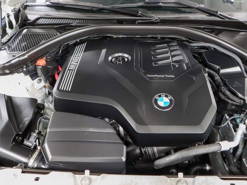 Used 2021 BMW 330i xDrive Sedan w/ Premium Package image 29