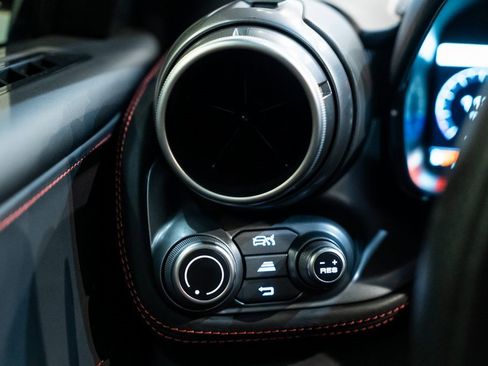 Certified 2020 Ferrari GTC4Lusso T image 31