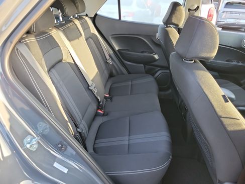 Certified 2025 Hyundai Venue SEL FWD image 23