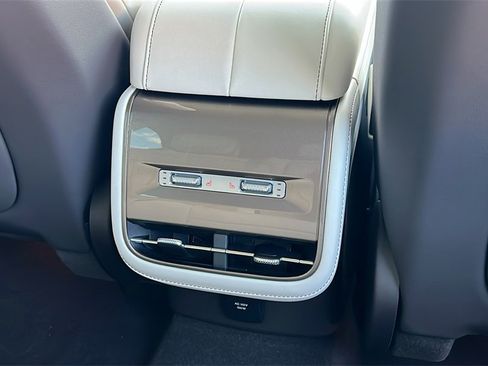 New 2026 Lincoln Nautilus Black Label image 9