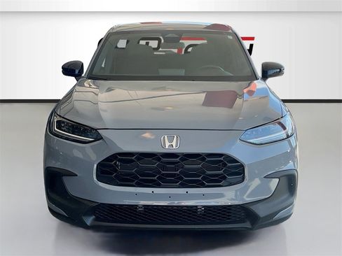 Used 2025 Honda HR-V Sport image 2