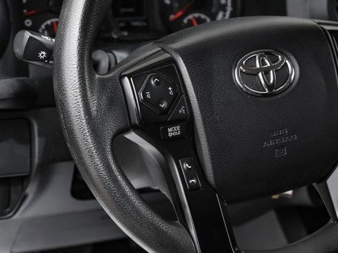 Used 2022 Toyota Tacoma SR image 21