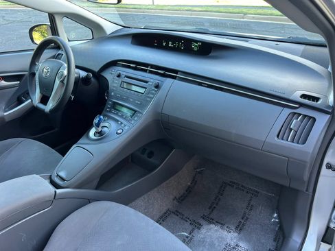 Used 2010 Toyota Prius One FWD image 17