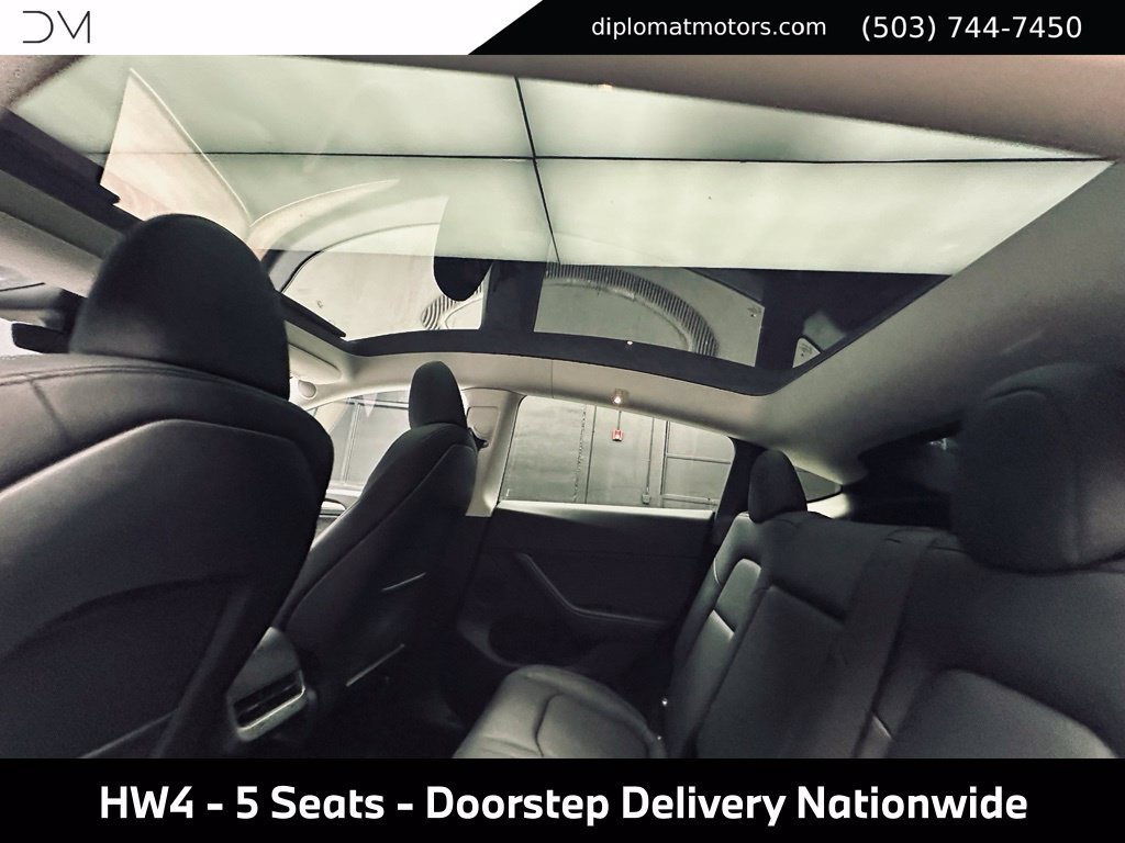 Used 2025 Tesla Model Y Long Range AWD/4WD image 23