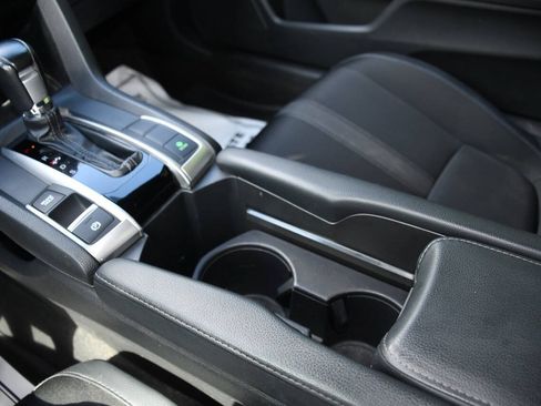 Used 2020 Honda Civic Sport image 38