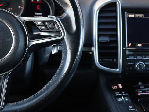 Used 2016 Porsche Cayenne AWD/4WD image 37