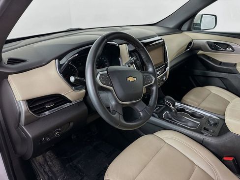 Used 2023 Chevrolet Traverse LT w/ LT Premium Package image 14