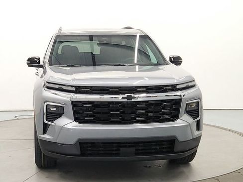 New 2026 Chevrolet Traverse LT image 2