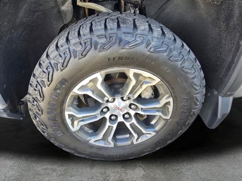 Used 2024 GMC Sierra 1500 Pro w/ Graphite Edition image 18