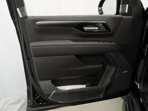 New 2026 Chevrolet Suburban RST w/ Comfort Package AWD/4WD image 22